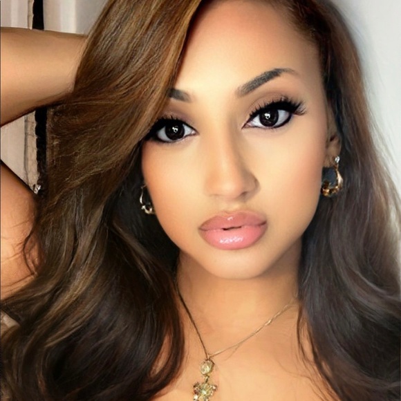 Meet your Posher, Laysha - Picture 1 of 1